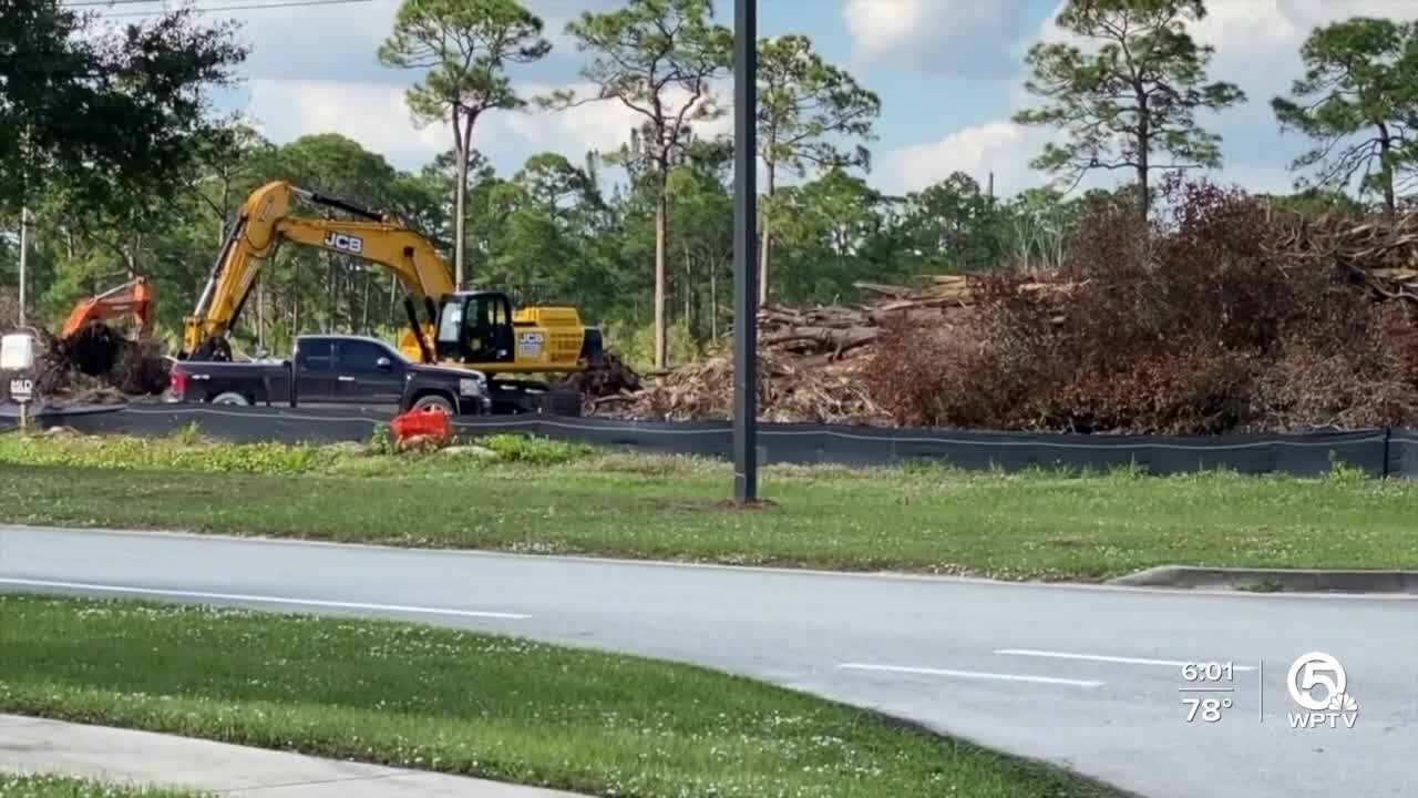 How should St. Lucie County manage growth as population surges?