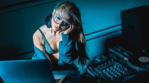 Bassquake Blitz 🎧 Car Bass Music 🎶 Melody Thecho sound 🎵Bass Boosted Extreme