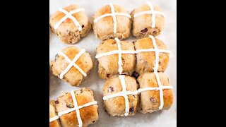 Incredibly Easy & Tasty Hot Cross Buns Recipe