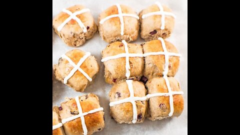 Incredibly Easy & Tasty Hot Cross Buns Recipe