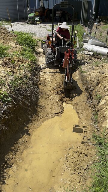 Can Your Mom Dig a Trench??? 🚜 Chamberlin Family Farms #digging #trench #tractor #farmlife