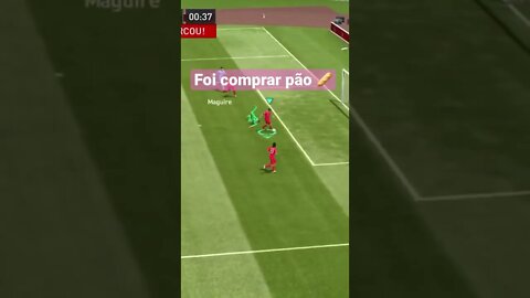 Goleiro foi na padaria 🧁 // FIFA 22
