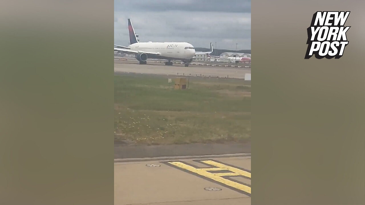 Travel chaos at Gatwick as British Airways plane blocks runway for almost an hour