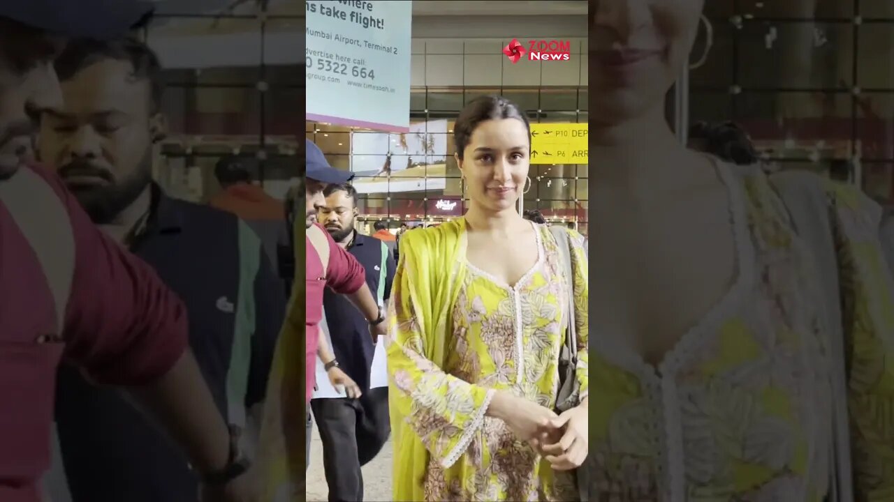 Shraddha Kapoor interacts with paps in Marathi as she is spotted at the airport #shorts