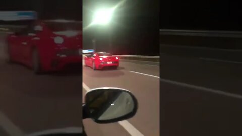 Ferrari acelerando #carros #shorts