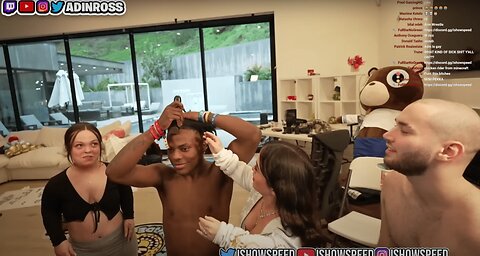 iShowSpeed LETS HIS DATE CUT HIS HAIR LIVE!