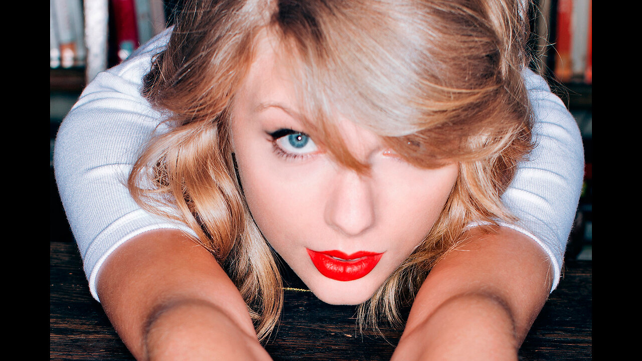 taylor swift cross 100$m on 2023
