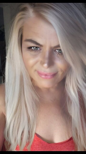 Anthony Weiner gets roasted what a pervert and a pedophile