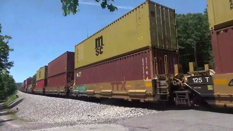 A Long intermodal down the grade at Philson