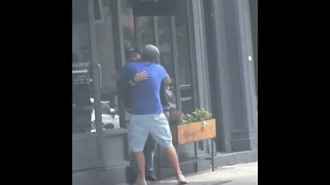 DiCaprio scaring Jonah Hill on the street by pretending to be a fan