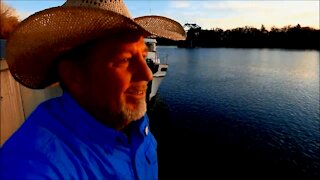 New Boat Flipper Episode Teaser - Sunken Boat at Freeport Marina