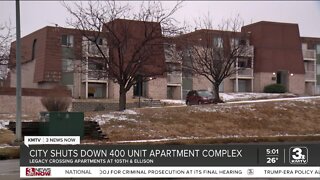 Severe code violations displace Omaha apartment complex residents