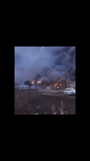 WILDFIRES BURNS MAUI ISLAND🔥🏞️🏝️THREATENS TOWNS🔥🌲🛖🌲🔥