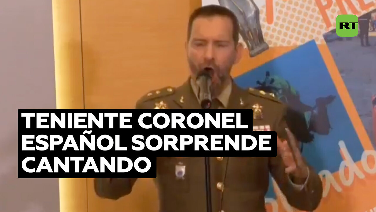 Teniente coronel del Ejército español muestra su talento musical