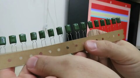 Capacitor Poliéster Metalizado 68nF 100V - Lote de 100 peças