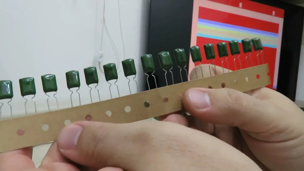 Capacitor Poliéster Metalizado 68nF 100V - Lote de 100 peças