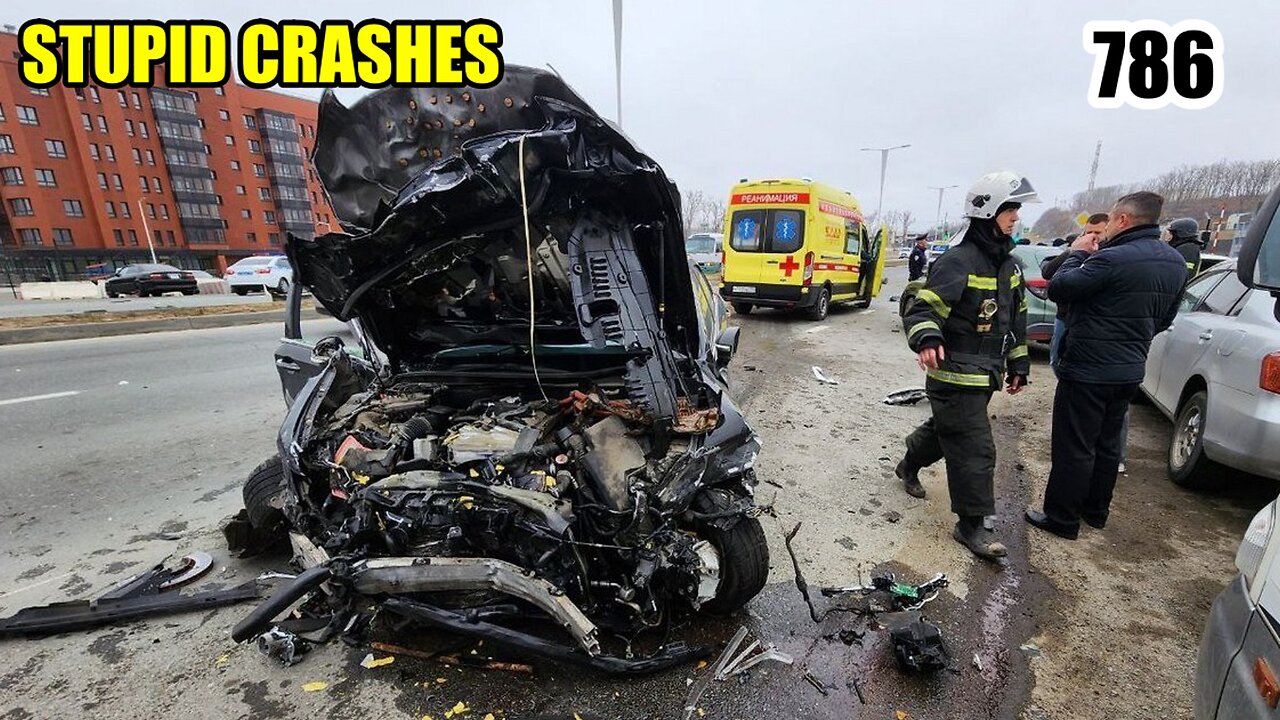 Stupid driving mistakes 786 April 2023 English subtitles
