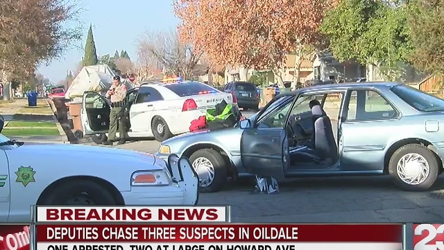 KCSO searching for two suspects after car chase