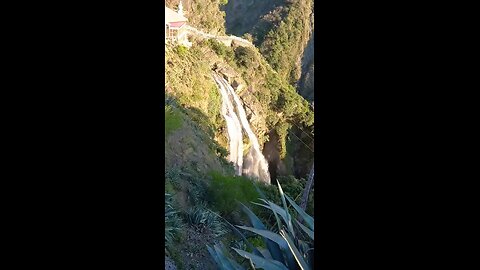 waterfall in Manali