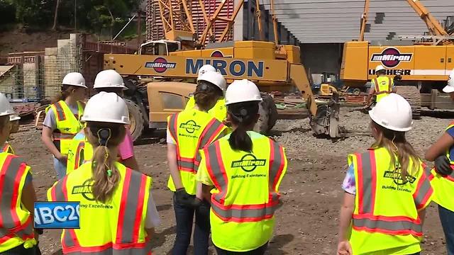 Teens 'Build Like a Girl' to learn more about construction industry