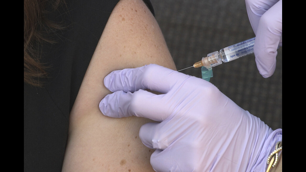 Detroit begins administering third-dose of Pfizer & Moderna vaccinations, scheduling open now