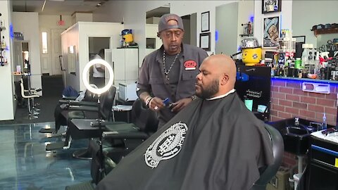 600 coats, zero questions asked: Old Brooklyn barber's charitable campaign fueled by the community