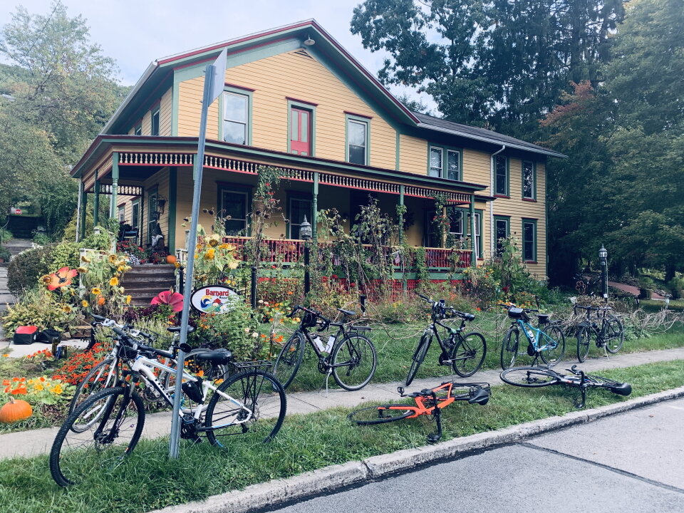 Bikers guide to the Allegheny River Trail (ART).