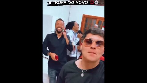 Nenê dançando o funk da tropa do vovô