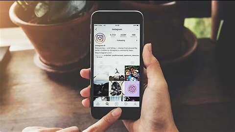 CUIDADO COM OS PERFIS "INFANTIS" NO INSTAGRAM