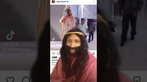 QUEM VAI FICAR COM O BOLSONARO? SATANÁS OU JESUS? #shorts