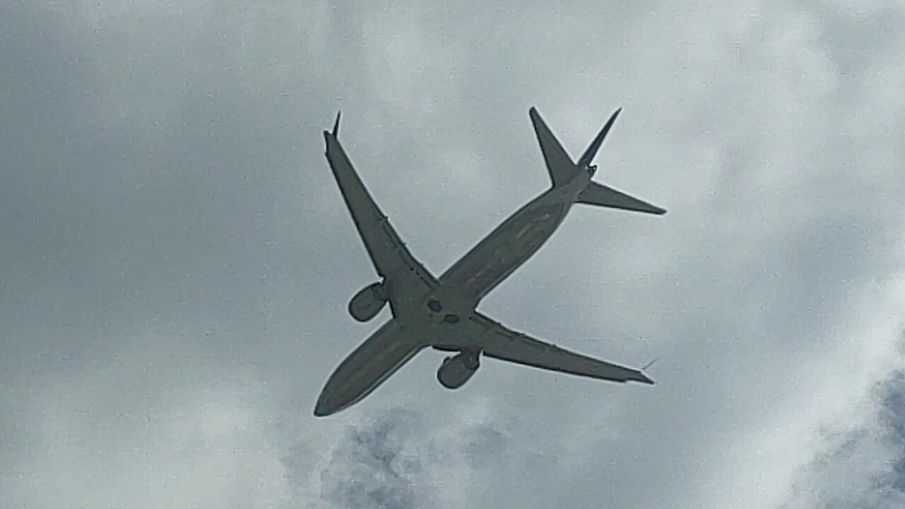 Boeing 737 MAX 9 HP9901CMP despega desde Guarulhos hacia Ciudad de Panamá