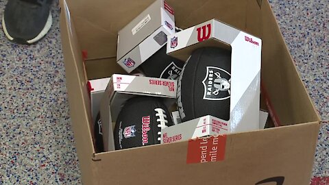 Olathe school orders Chiefs footballs, receives Raiders ones