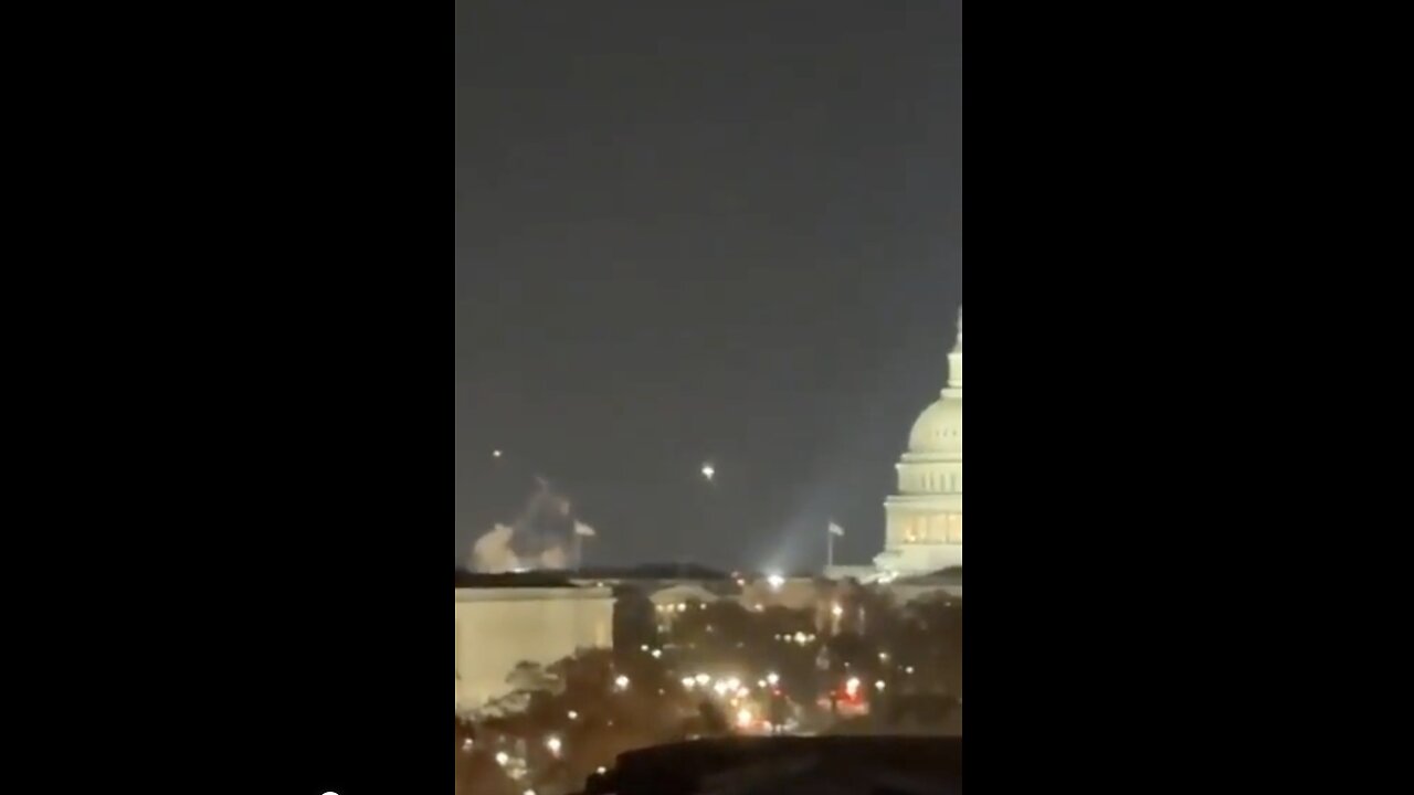 Ah S'Ils Commencent À Survoler Le Capitole !...