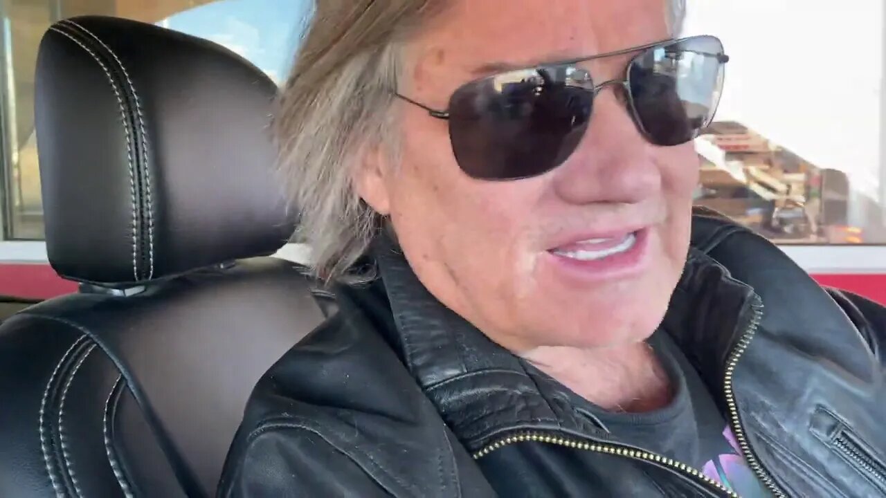 Back to the movie Juan O Savin