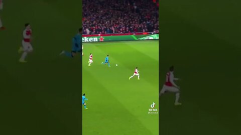 MSN DESTROYED ARSENAL IN CHAMPIONS LEAGUE