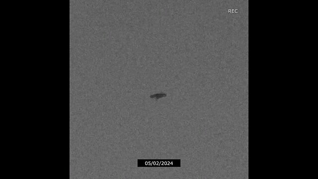 UFO spotted in clear video 5/2024!!! 🛸 👽