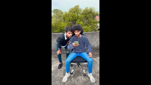 मैं भी लड़की को propose करूंगा😂😂#funny #realfools #surajroxfunnyvibeo #vikramcomedyvideo #girl