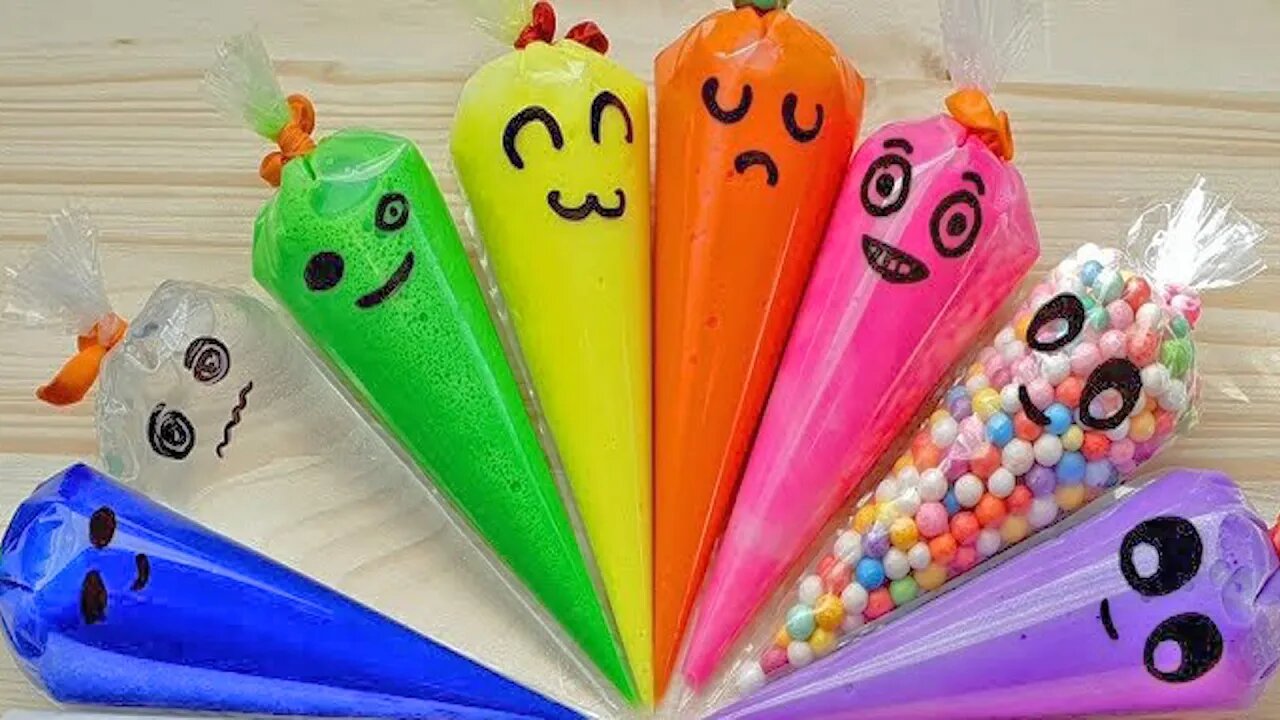 Making Crunchy Slime with Piping Bags #212