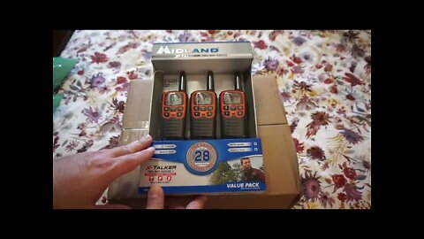Midland XTalker Two Way Radios T51X3VP3 unboxing, overview and test.