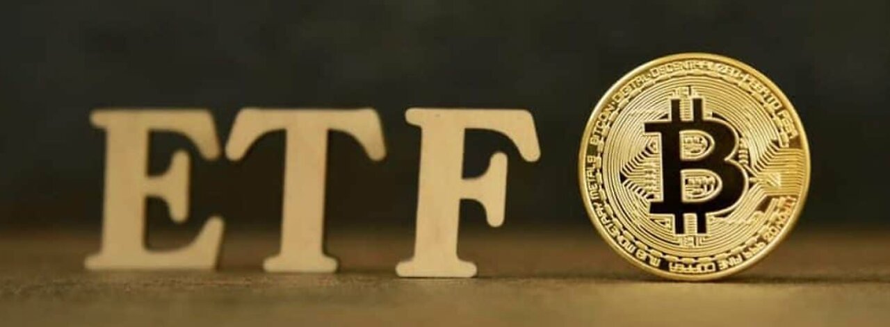 ALERT!! #BITCOIN #ETF IS DAYS OR WEEKS AWAY!! GET YOUR BITCOIN SAF AND HOLD IT YOURSELF!!