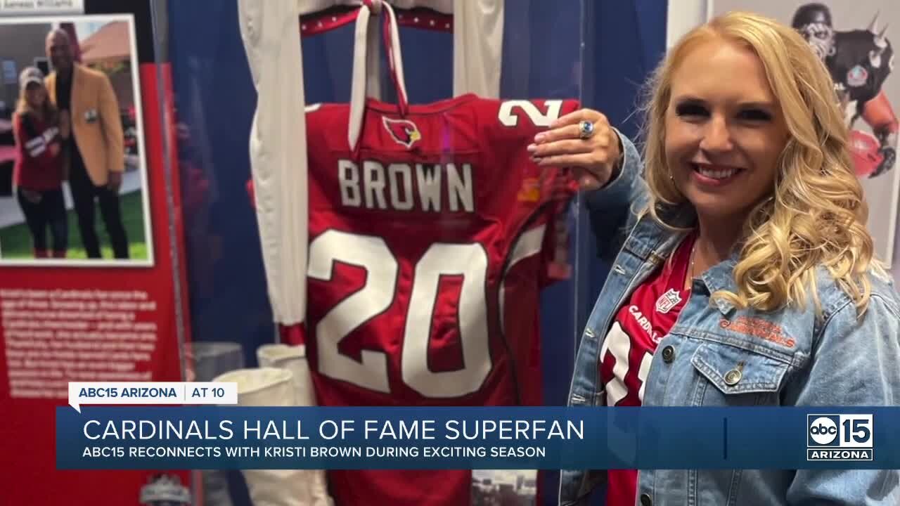 Hall of Famer, Cardinals superfan builds bird gang one 'baby bird' at a time