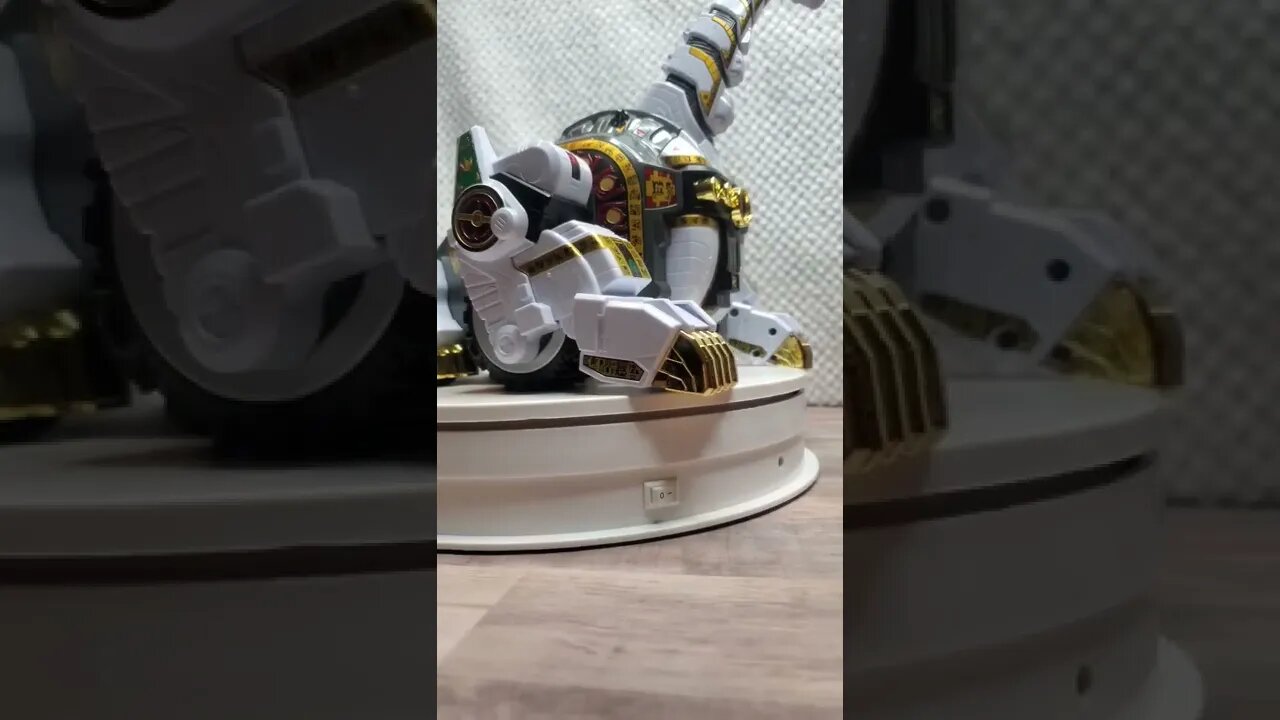 Den Knight Quickie: Soul of Chogokin Titanus #unboxing #review #powerrangers