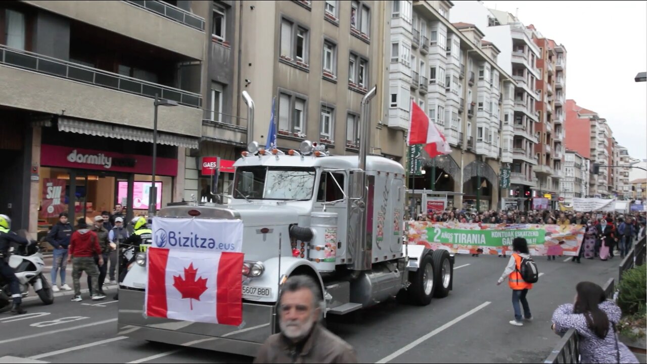 Bizitza manifestacion en Vitoria-Gasteiz el 12 de Marzo