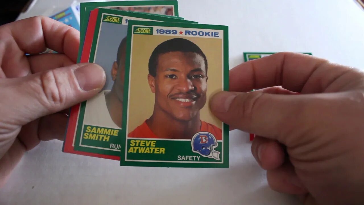 1989 Score Football Pack Break | Xclusive Breaks