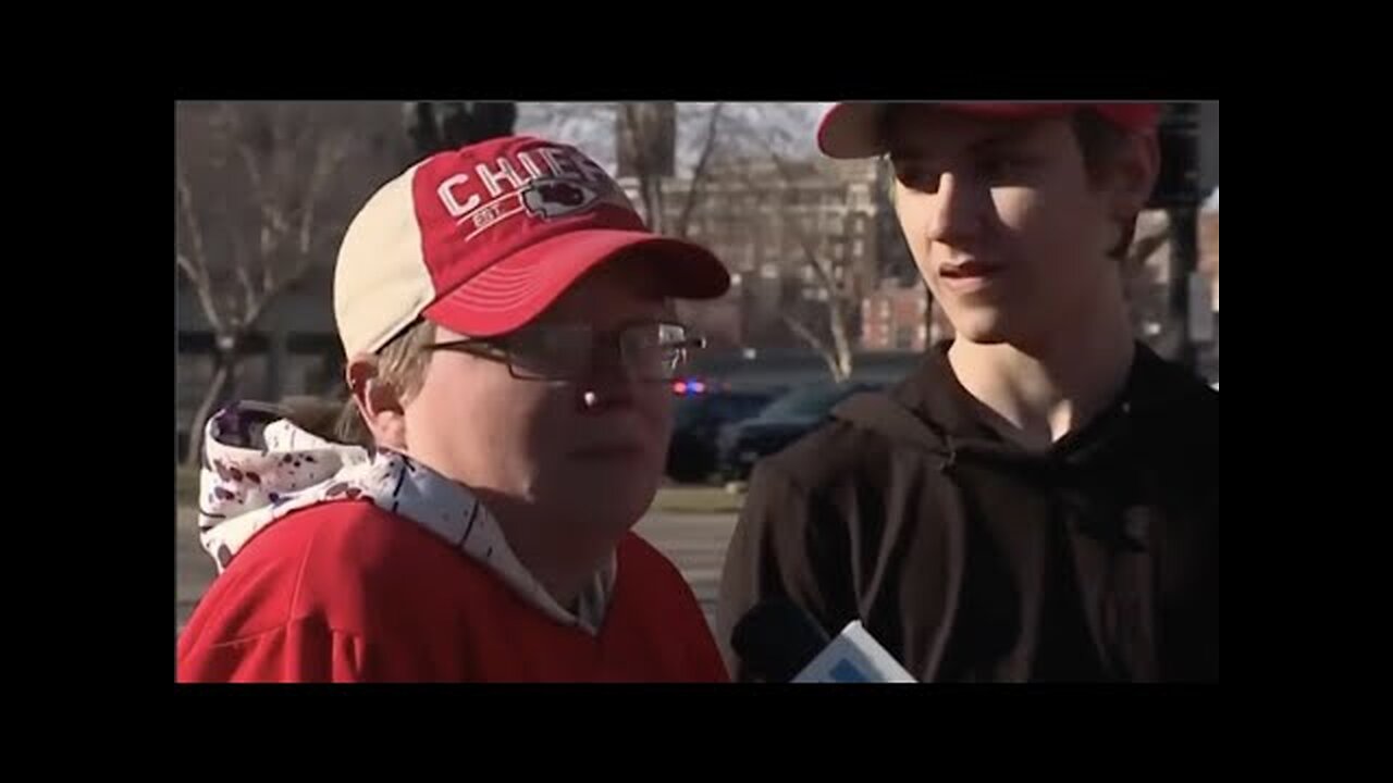 MUST SEE! THE BLIND LEADING THE BLIND IN KANSAS CITY PARADE!