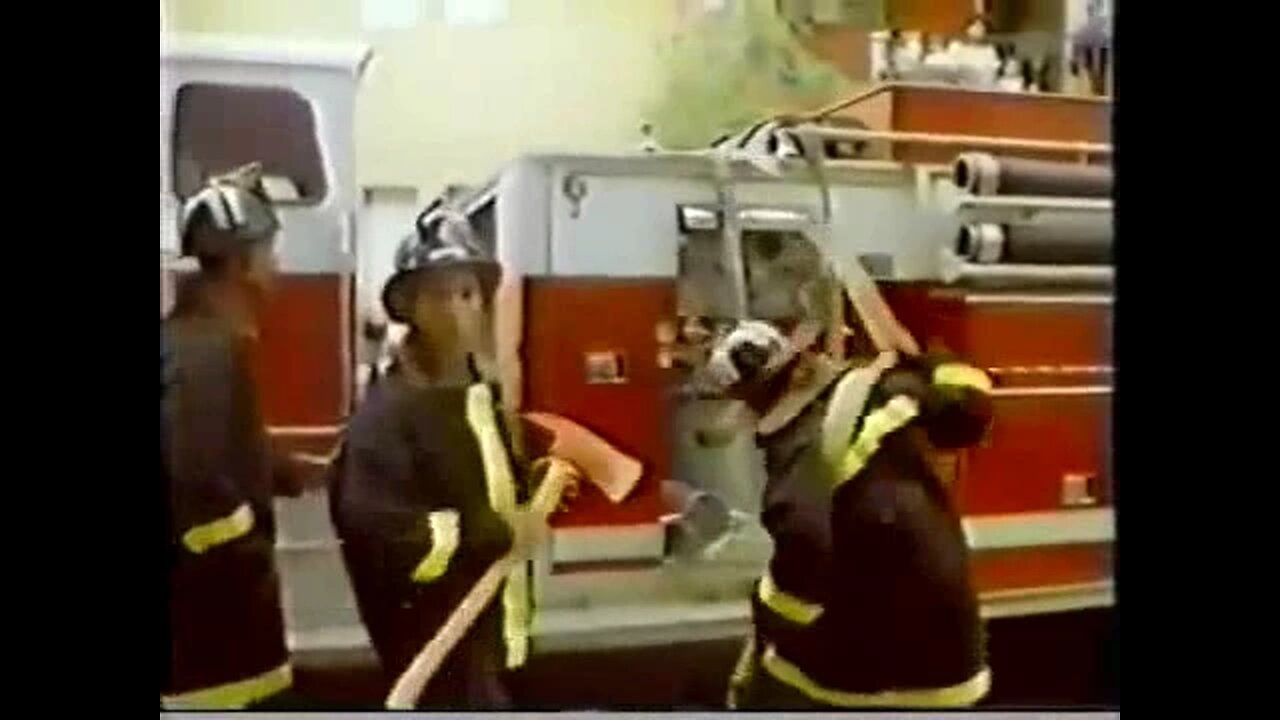 Ron Barceló - De Nosotros lo Mejor - Bombero