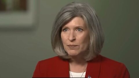 Sen. Joni Ernst Wants To Require Females To Register For Draft