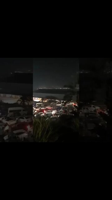 SA Riots (Thousands flock to the Looting bonanza)