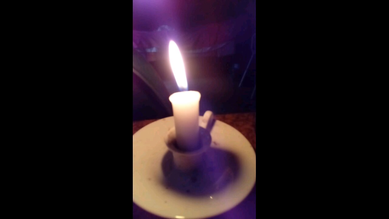 Single Candle 🕯️ in Darkened Room with the Sound of Rain on the Tin Roof - Nature ASMR .