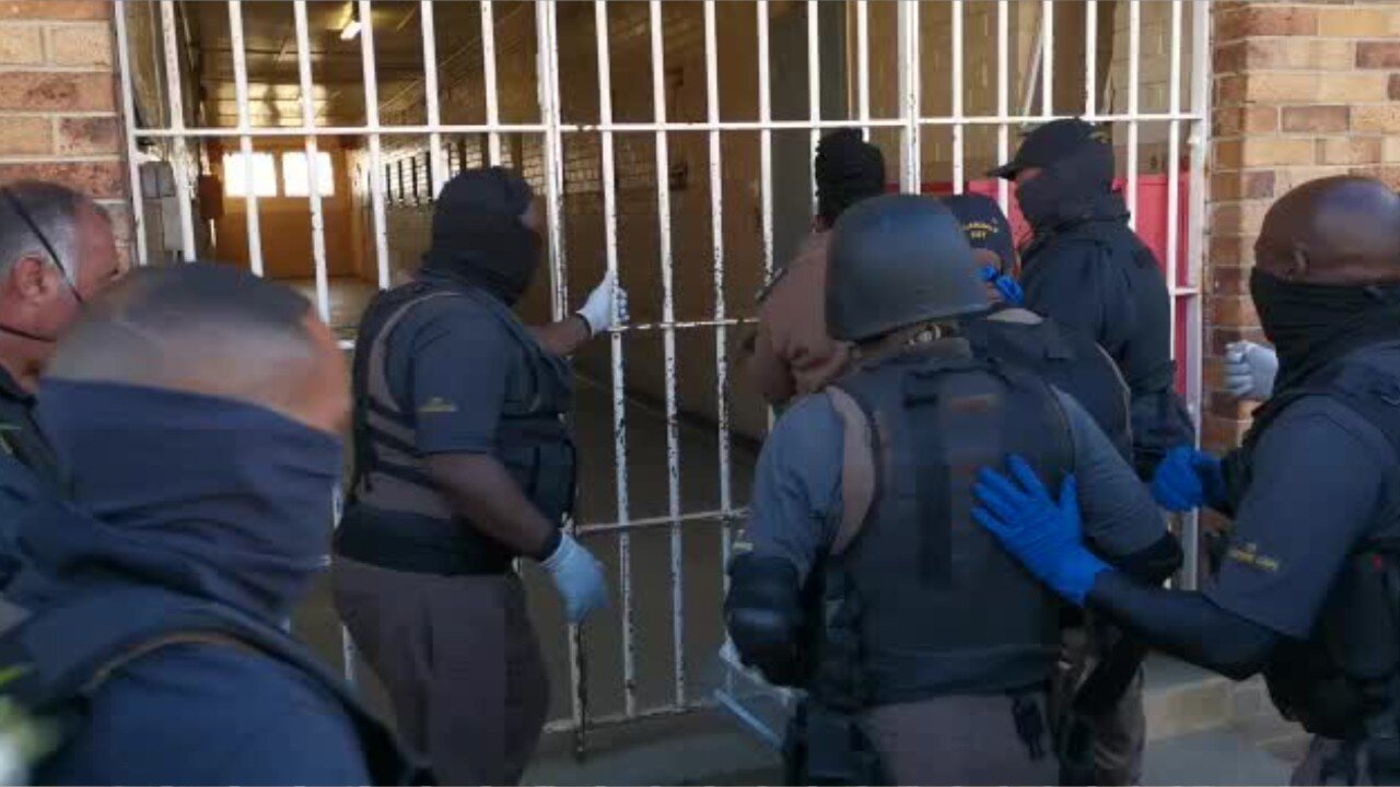 Pollsmoor Prison Cell raid